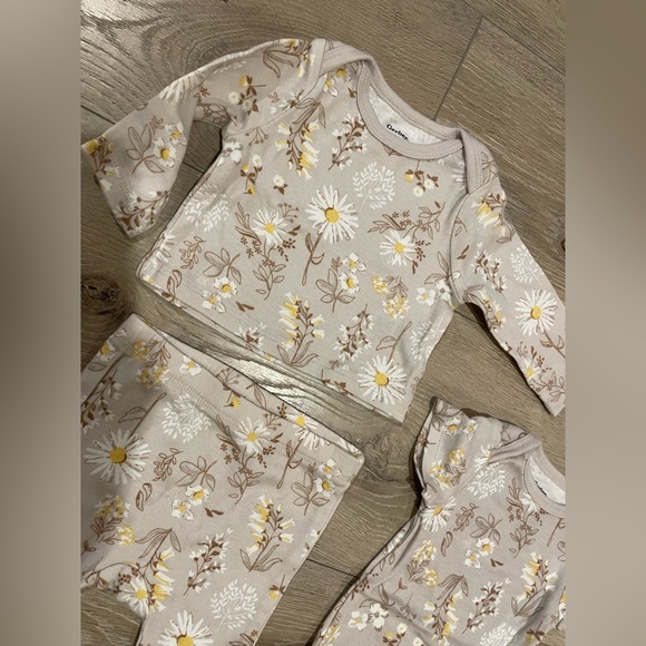 4 pieces baby girl set - Picture 3 of 3